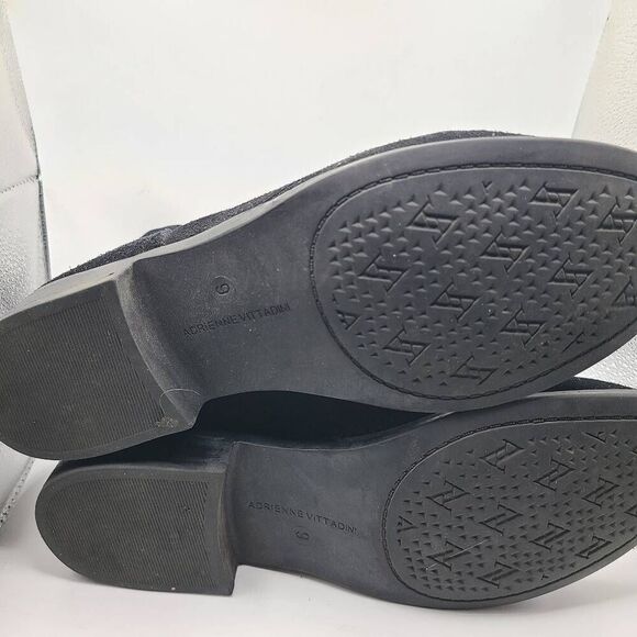 Adrienne Vittadini Womens Boots Size 9 Black Suede Wing Tip Detail Like New - Picture 7 of 8